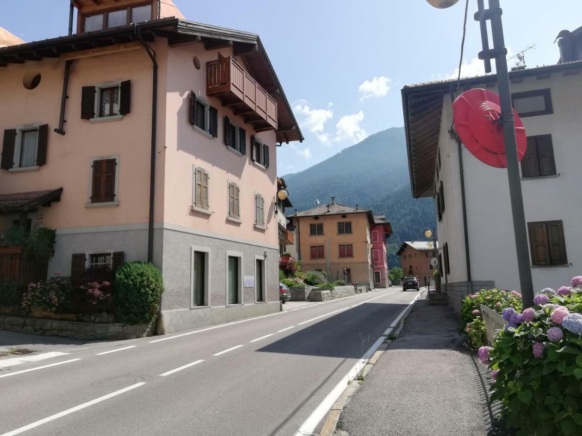 Appartamento Collini Spiazzo  Extérieur photo